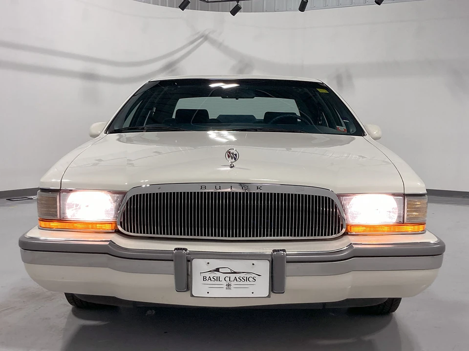 1992 Buick Roadmaster - Image 26 of 31