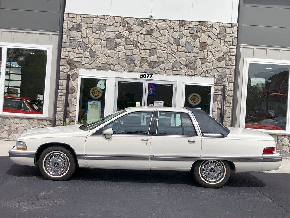 1992 Buick Roadmaster - Image 3 of 31