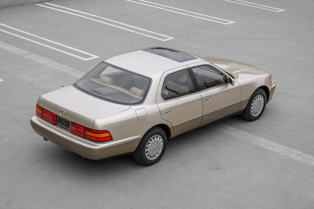 1992 Lexus LS 1st Gen - Image 24 of 31