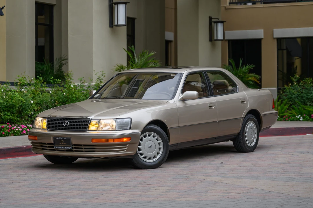 1992 Lexus LS 1st Gen - Image 4 of 31
