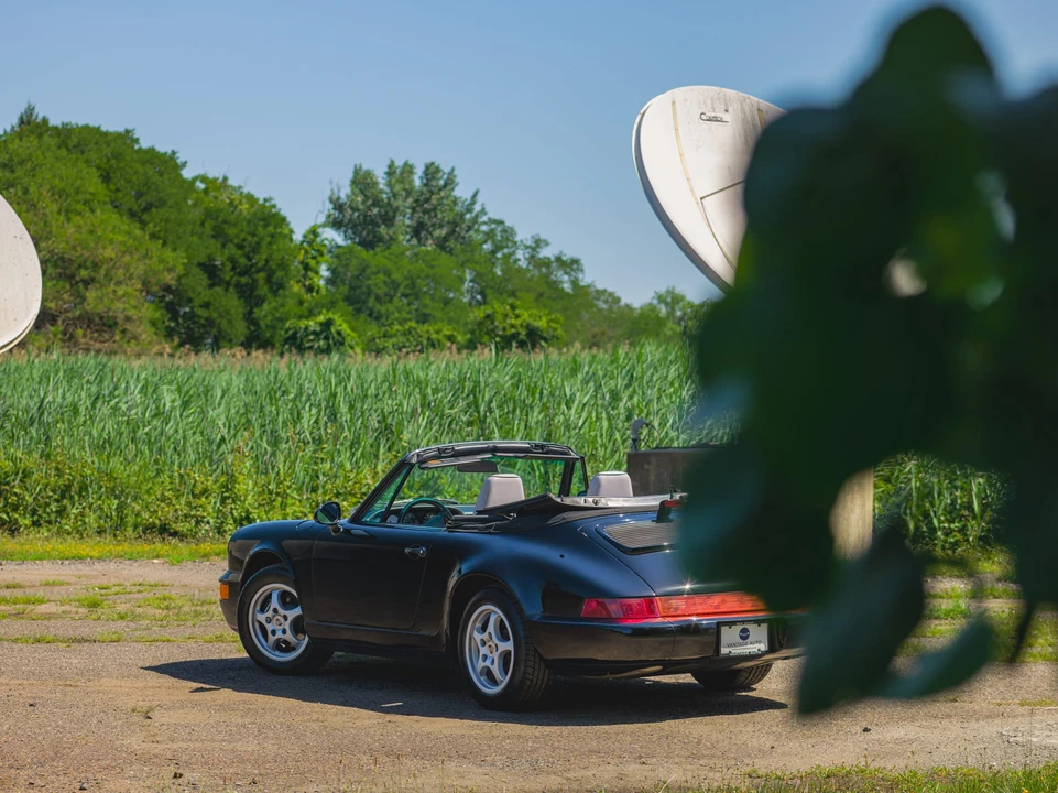 1992 Porsche 964 Carrera 4 - Image 9 of 31