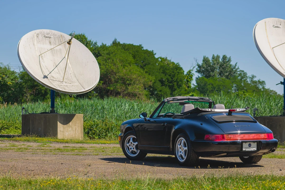 1992 Porsche 964 Carrera 4 - Image 10 of 31