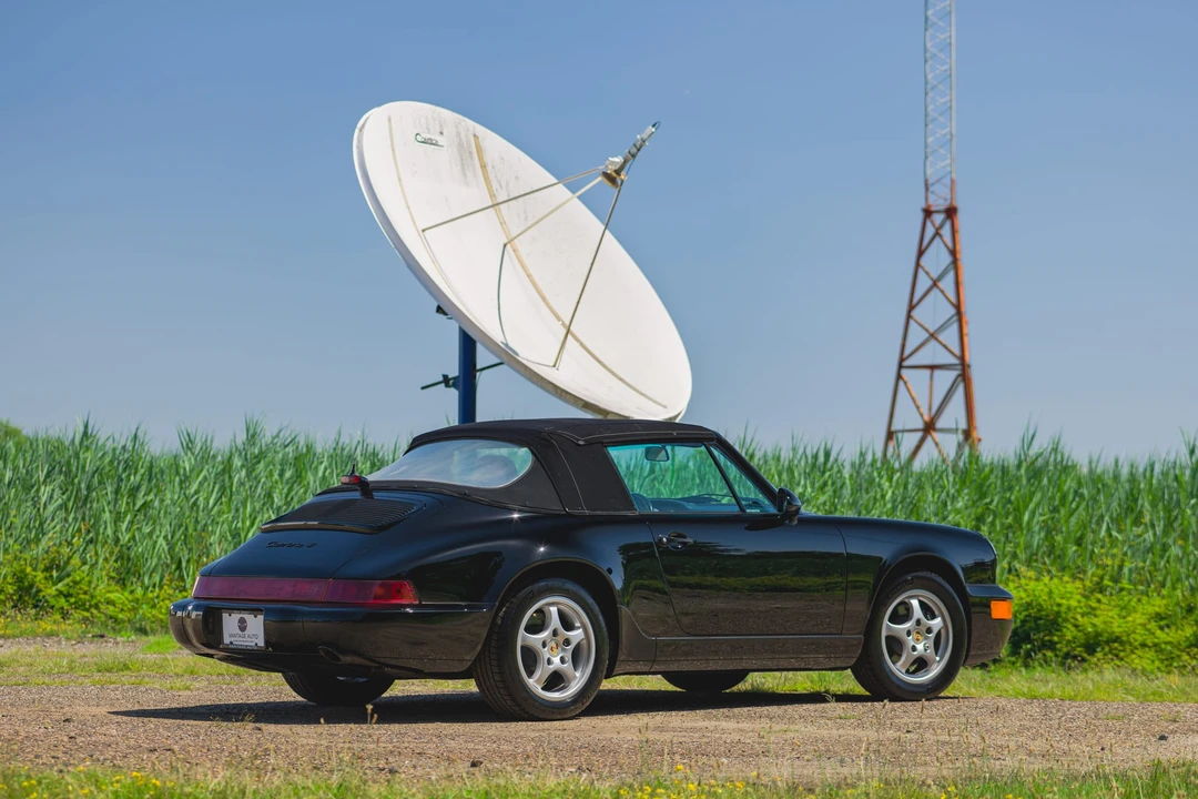 1992 Porsche 964 Carrera 4 - Image 22 of 31