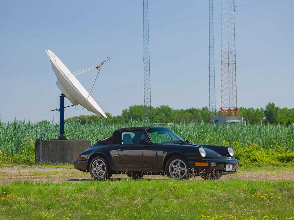 1992 Porsche 964 Carrera 4 - Image 28 of 31