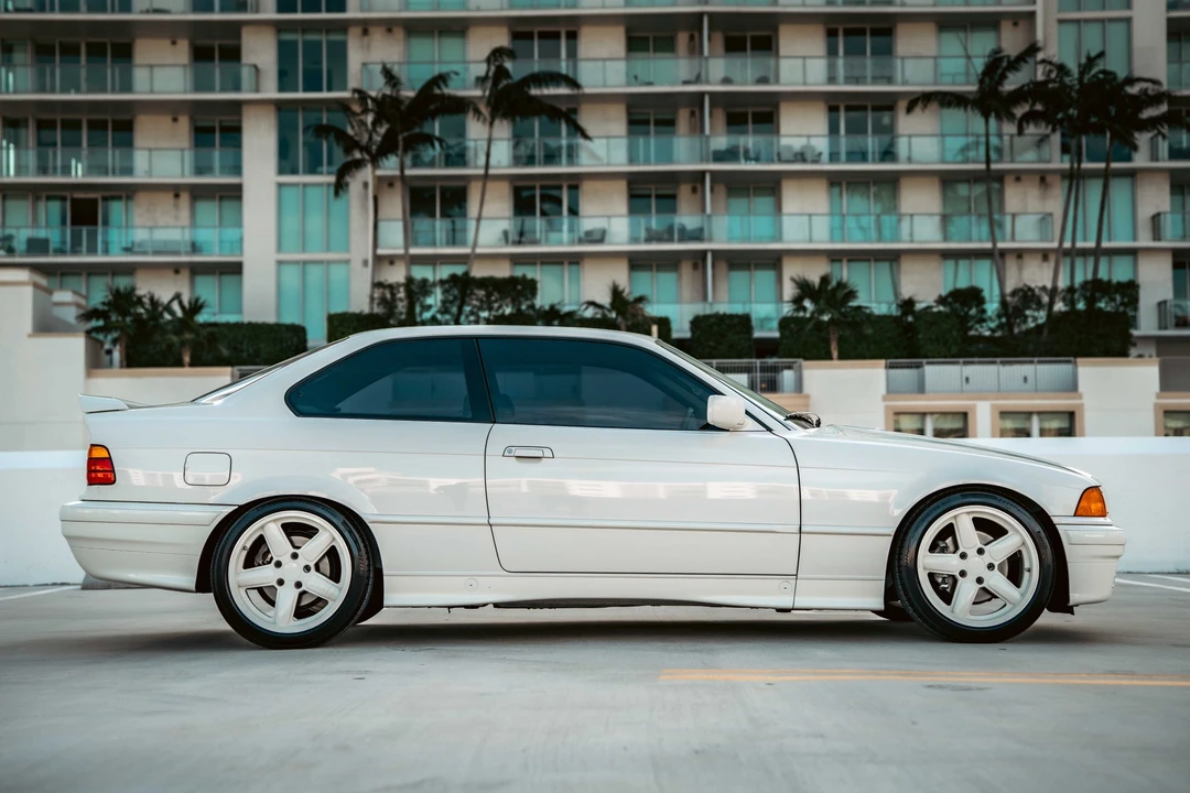 1993 BMW E36 3 Series - Image 8 of 31