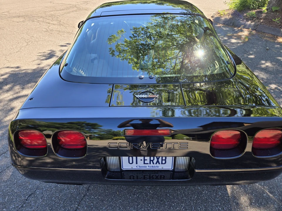 1994 Chevrolet Corvette C4 - Image 8 of 31