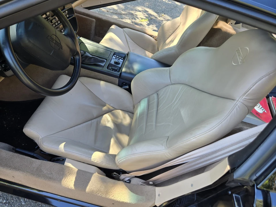 1994 Chevrolet Corvette C4 - Image 26 of 31