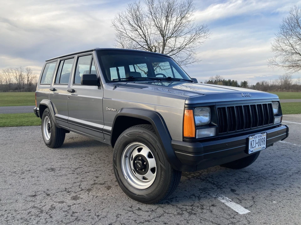 1994 Jeep XJ Cherokee - Image 5 of 31