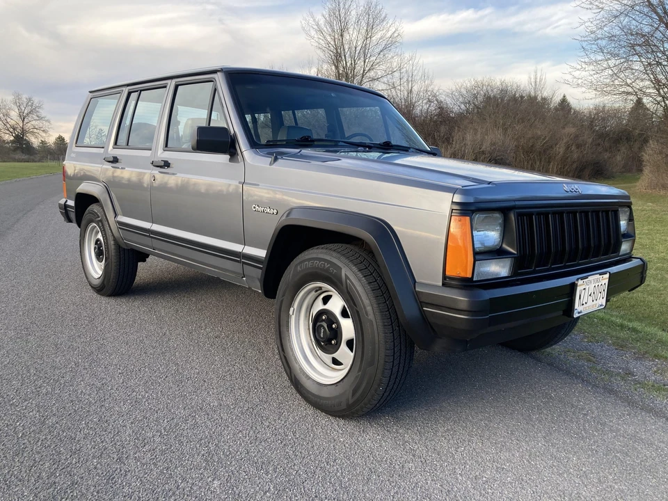 1994 Jeep XJ Cherokee - Image 3 of 31