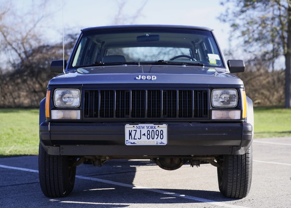 1994 Jeep XJ Cherokee - Image 6 of 31