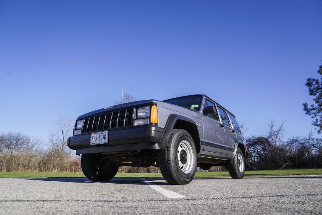 1994 Jeep XJ Cherokee - Image 9 of 31