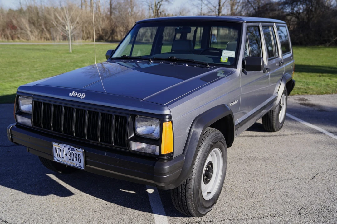 1994 Jeep XJ Cherokee - Image 7 of 31