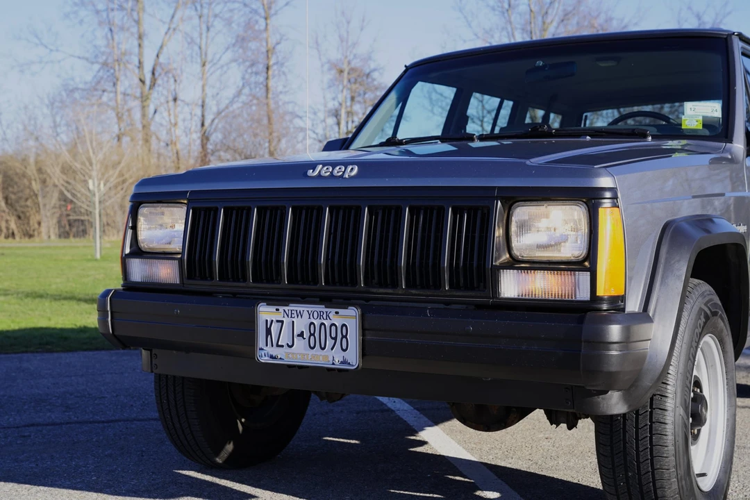 1994 Jeep XJ Cherokee - Image 26 of 31