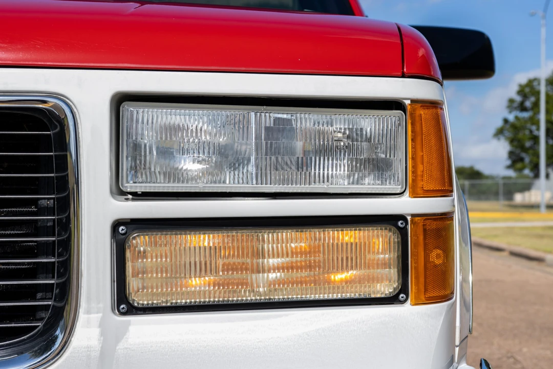 1995 GMC Sierra Heavy Duty 2nd Gen - Image 11 of 31
