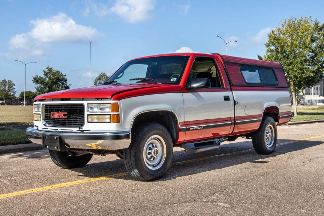 1995 GMC Sierra Heavy Duty 2nd Gen - Image 2 of 31