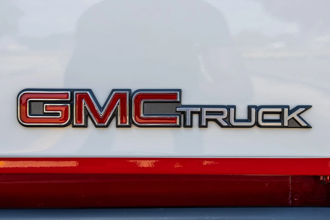 1995 GMC Sierra Heavy Duty 2nd Gen - Image 15 of 31