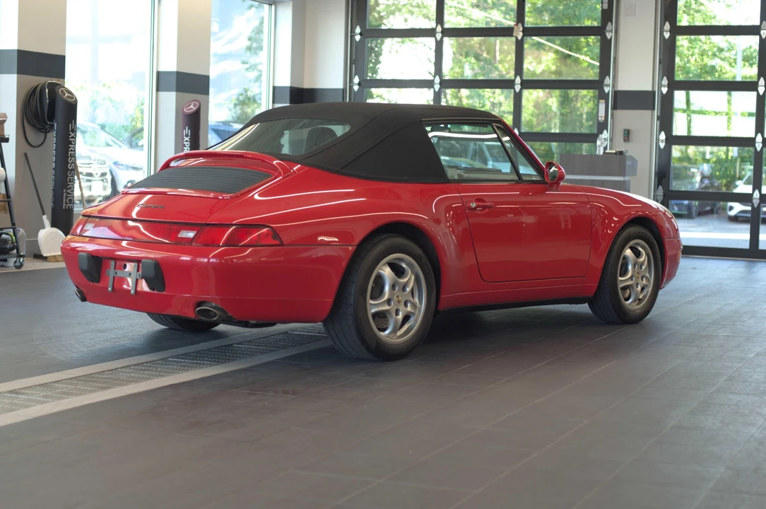 1995 Porsche 993 Carrera - Image 11 of 31