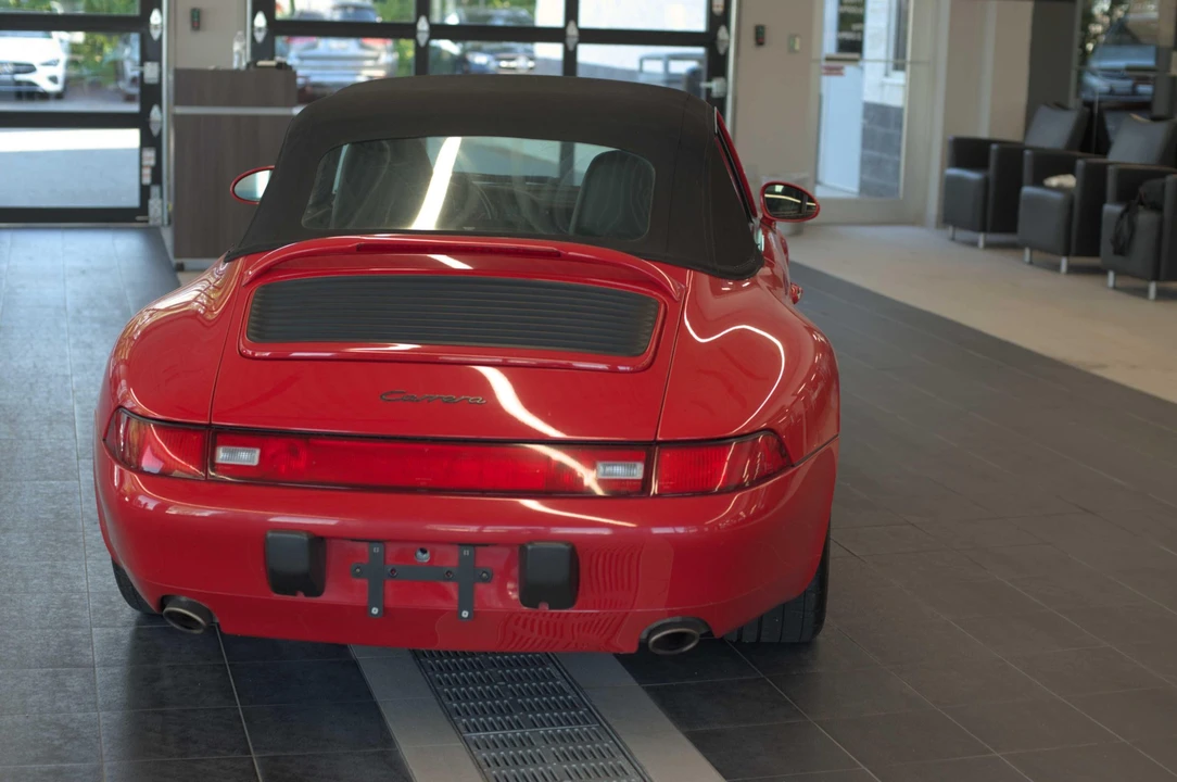 1995 Porsche 993 Carrera - Image 15 of 31