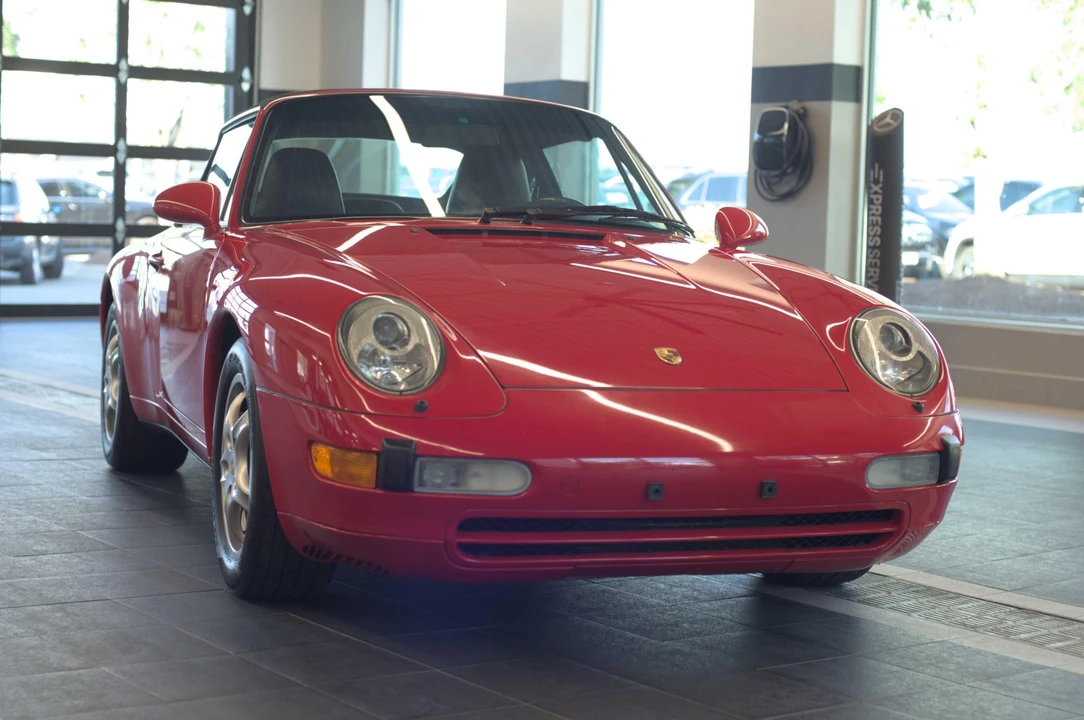 1995 Porsche 993 Carrera - Image 10 of 31