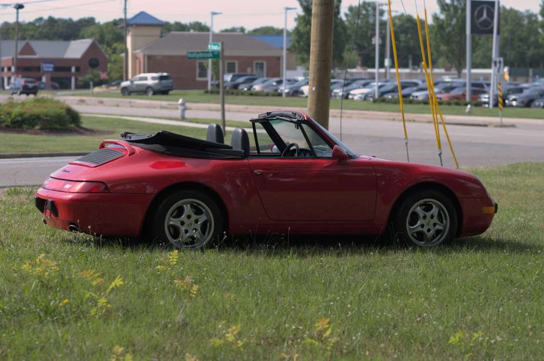 1995 Porsche 993 Carrera - Image 4 of 31