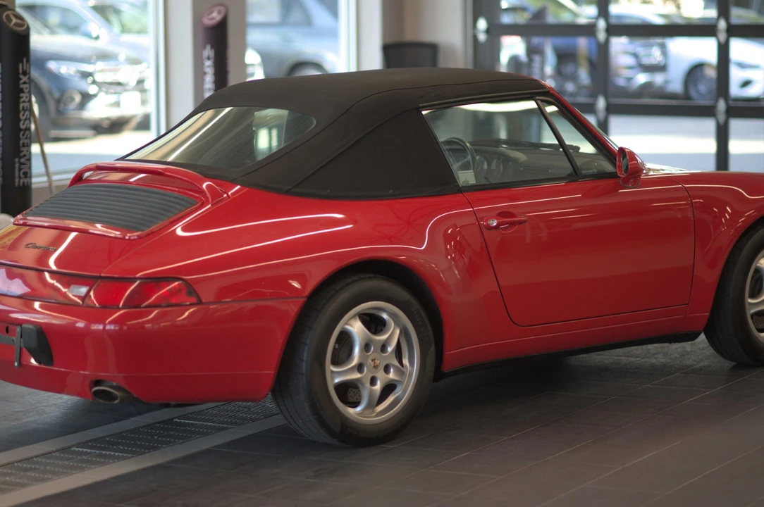 1995 Porsche 993 Carrera - Image 27 of 31