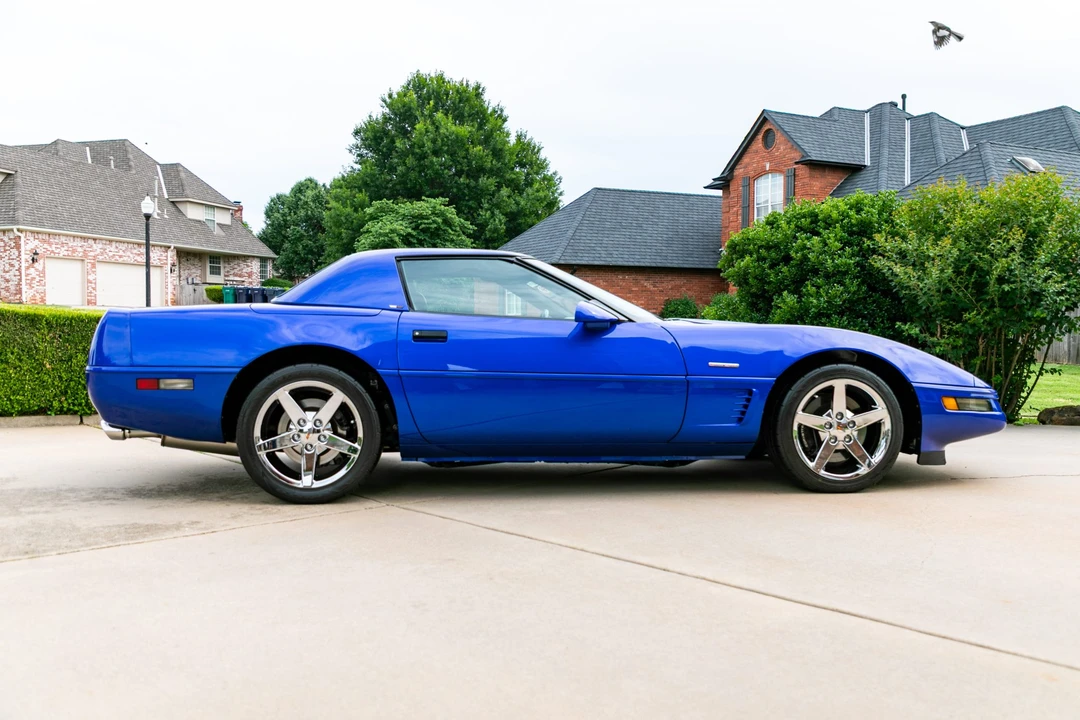 1996 Chevrolet - Image 13 of 31