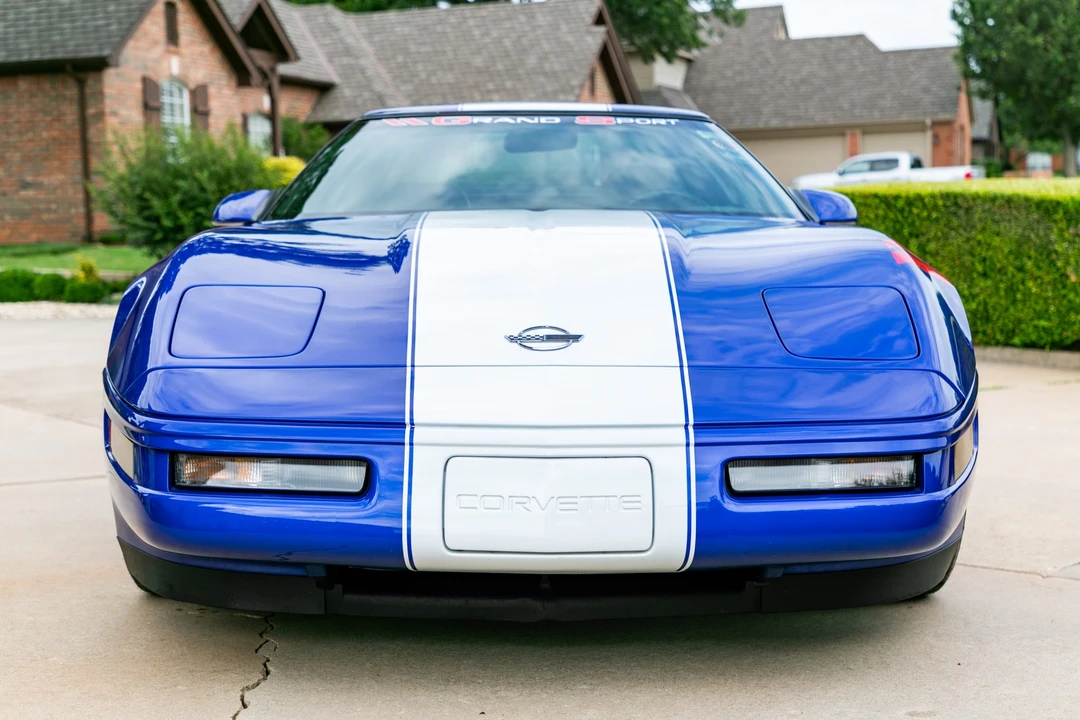 1996 Chevrolet - Image 11 of 31