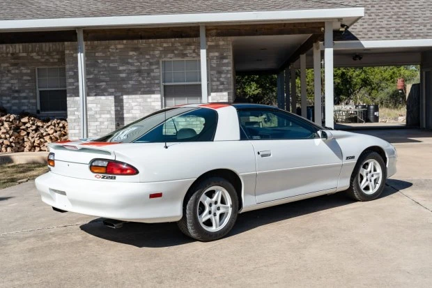 1997 Chevrolet Camaro Z28 4th Gen - Image 2 of 8