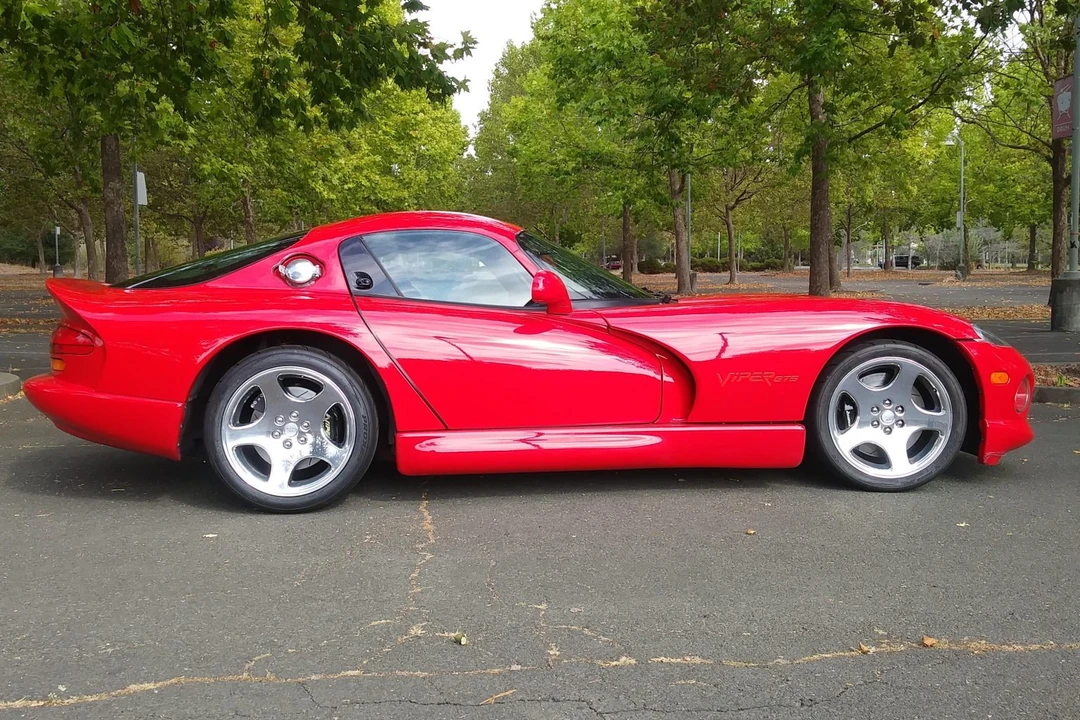 1997 Dodge Viper GTS 2nd Gen - Image 11 of 31