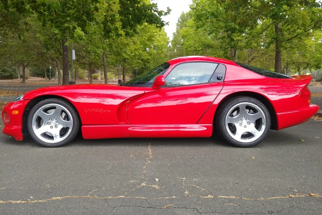 1997 Dodge Viper GTS 2nd Gen - Image 4 of 31