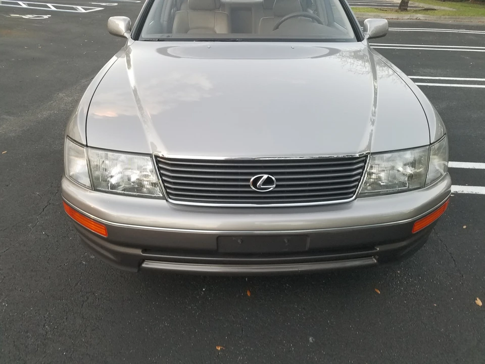 1997 Lexus LS 2nd Gen - Image 19 of 31