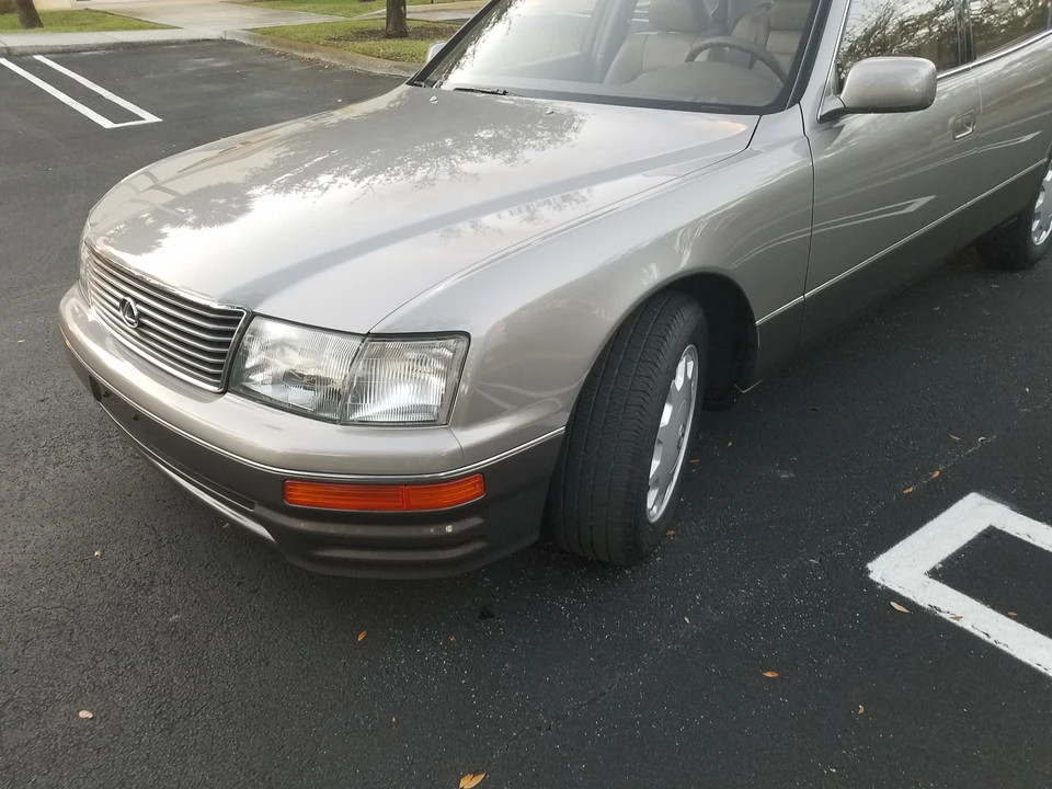 1997 Lexus LS 2nd Gen - Image 20 of 31