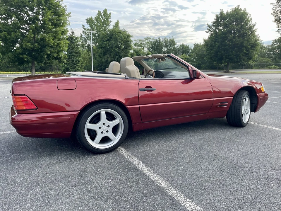 1997 Mercedes-Benz R129 SL-Class - Image 11 of 31