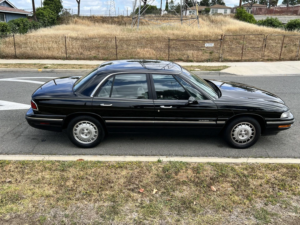 1998 Buick LeSabre - Image 17 of 31