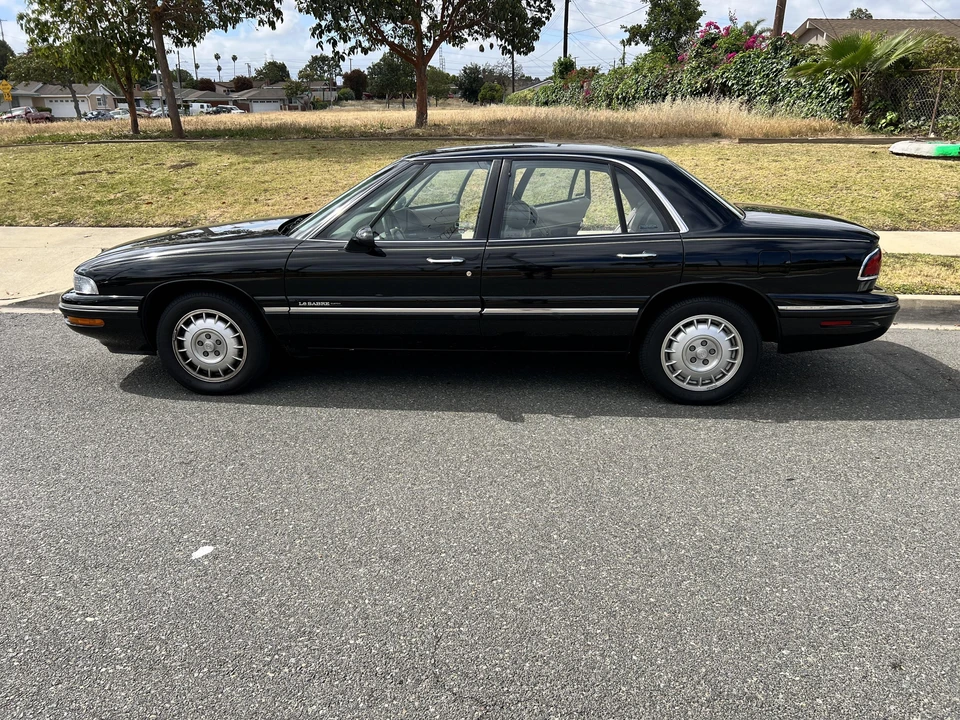 1998 Buick LeSabre - Image 13 of 31