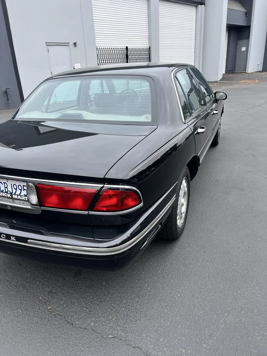 1998 Buick LeSabre - Image 24 of 31