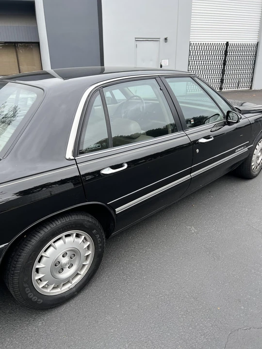1998 Buick LeSabre - Image 25 of 31