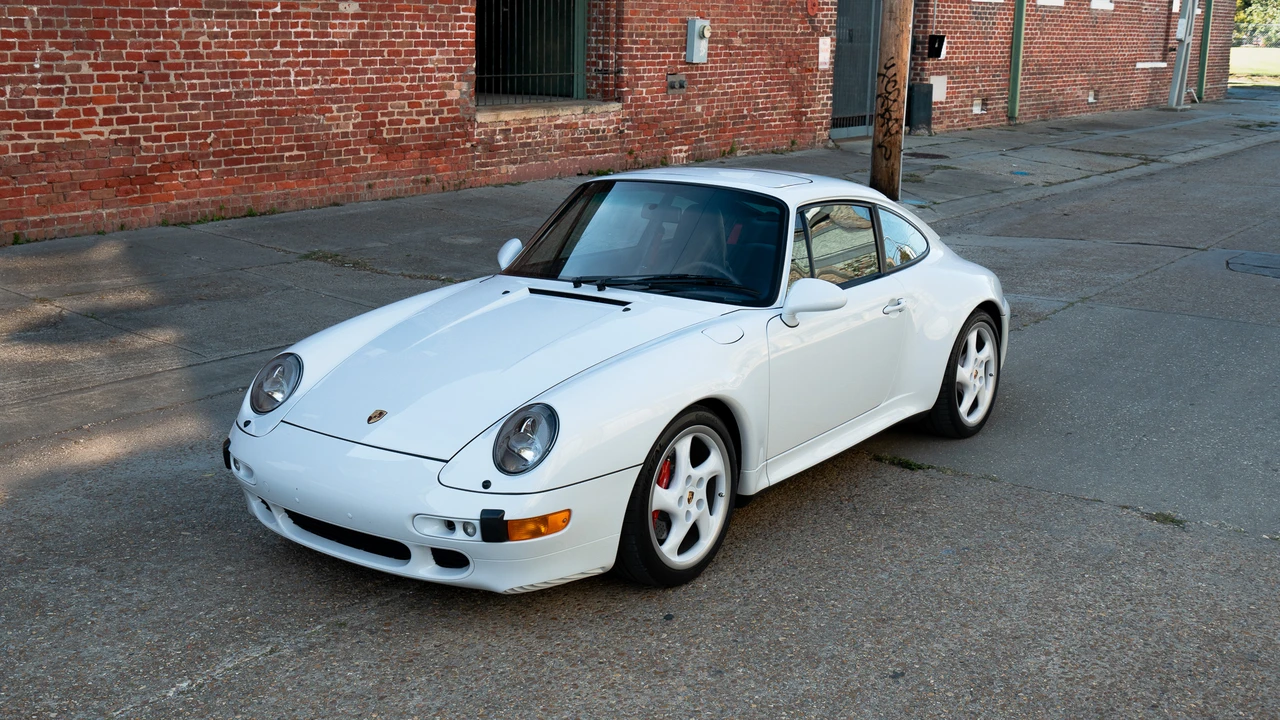 1998 Porsche 993 Carrera 4S - Image 16 of 31