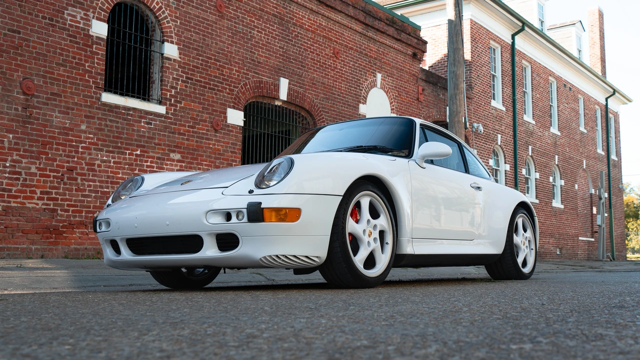 1998 Porsche 993 Carrera 4S - Image 18 of 31