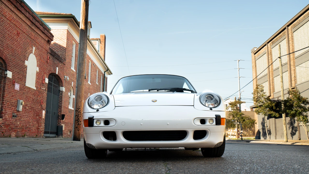 1998 Porsche 993 Carrera 4S - Image 15 of 31