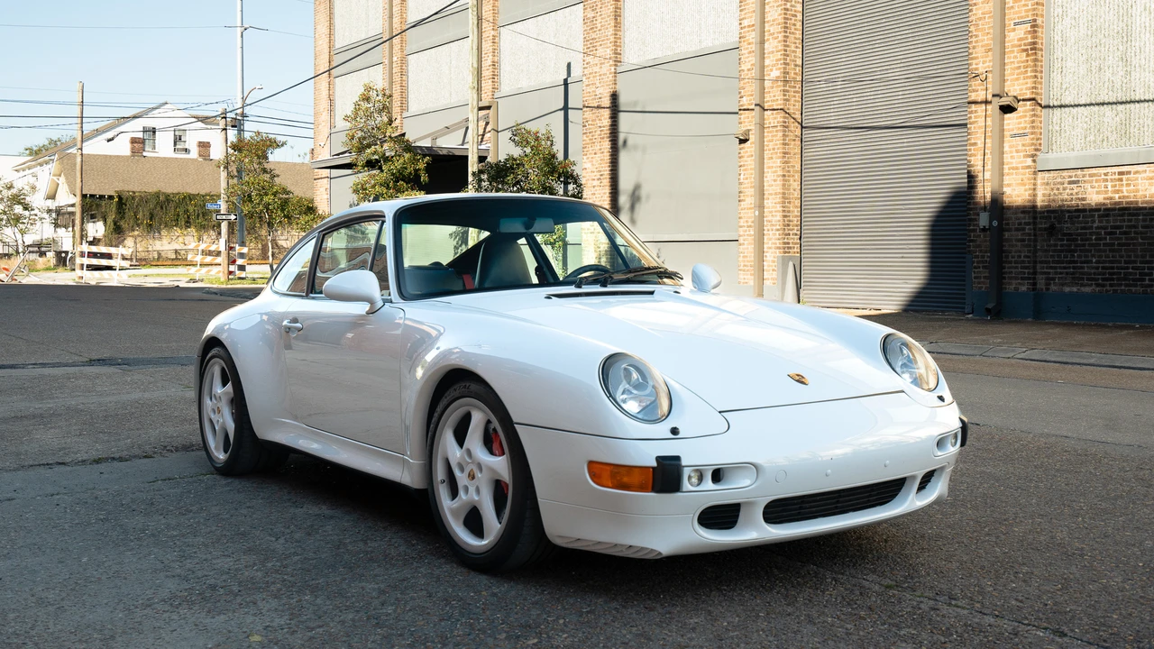1998 Porsche 993 Carrera 4S - Image 12 of 31