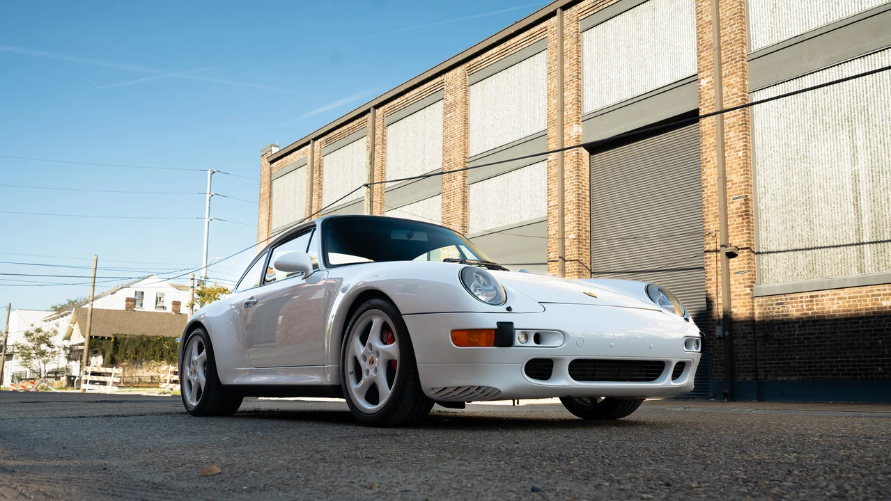 1998 Porsche 993 Carrera 4S - Image 10 of 31