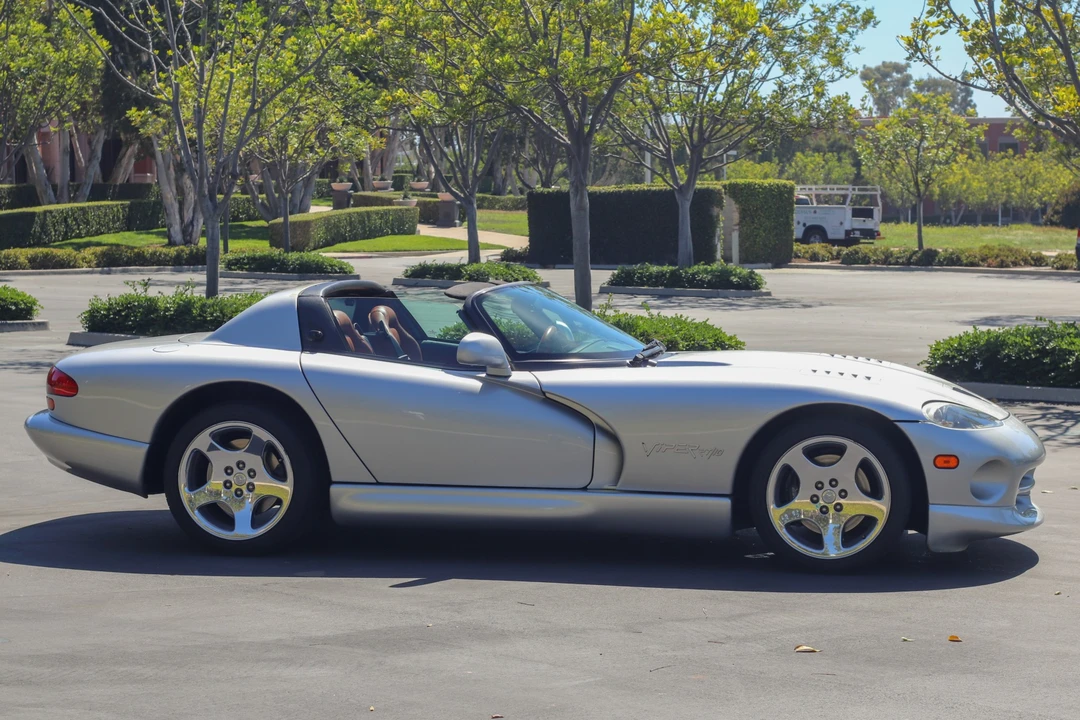 1999 Dodge Viper 2nd Gen - Image 19 of 31