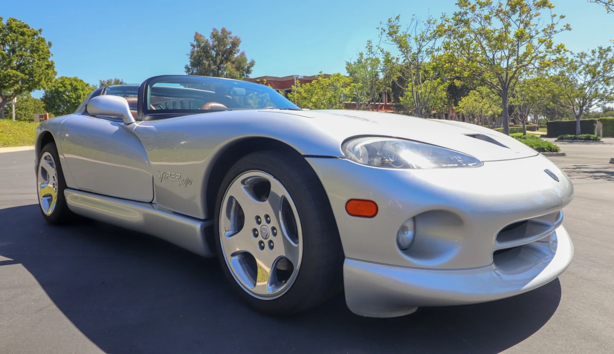 1999 Dodge Viper 2nd Gen - Image 2 of 31