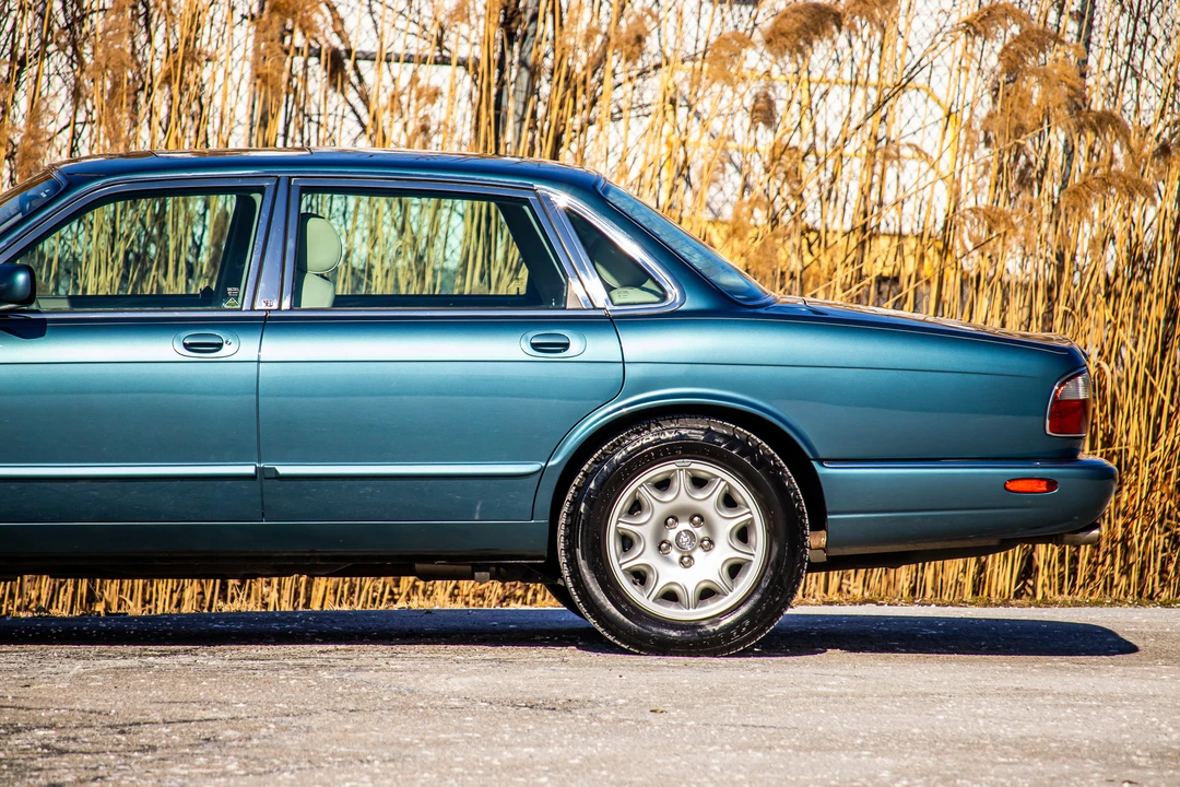1999 Jaguar X308 XJ - Image 23 of 31