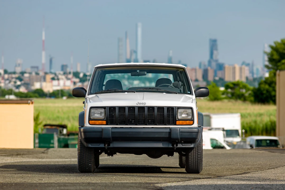 1999 Jeep XJ Cherokee - Image 3 of 31