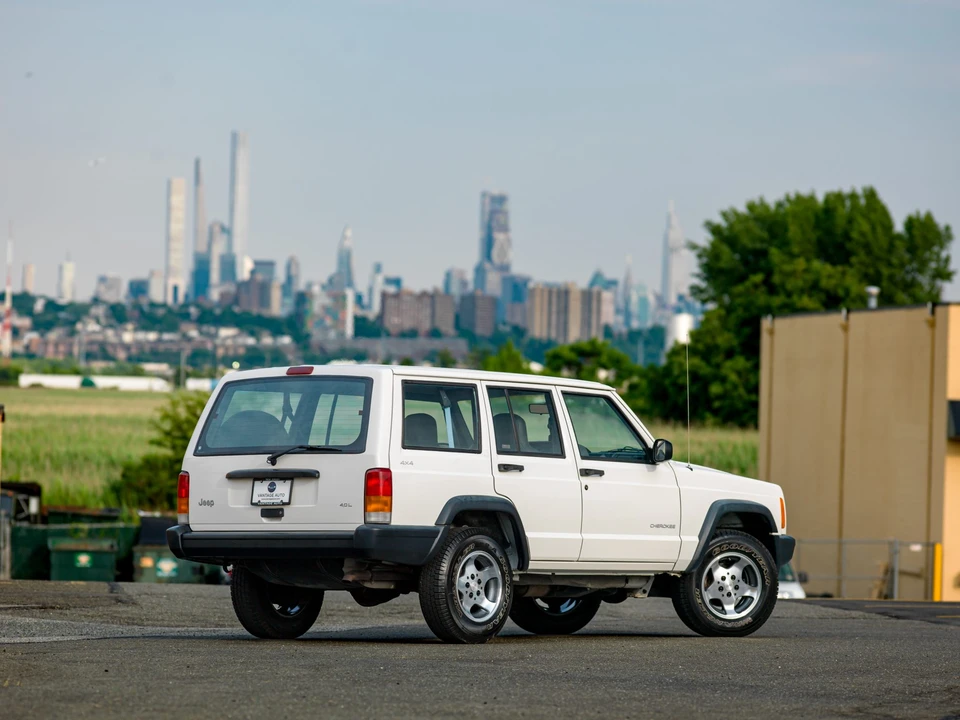 1999 Jeep XJ Cherokee - Image 11 of 31