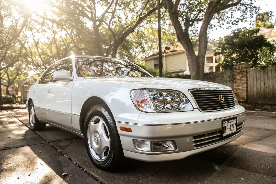 1999 Lexus LS 2nd Gen - Image 6 of 31