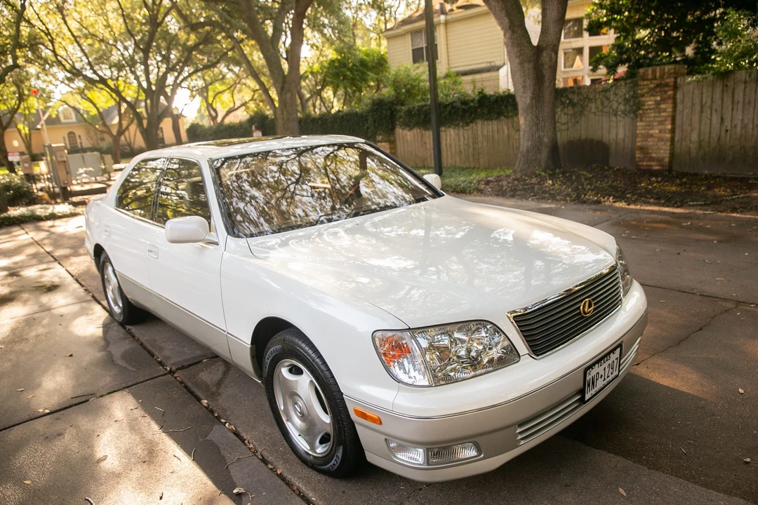 1999 Lexus LS 2nd Gen - Image 5 of 31