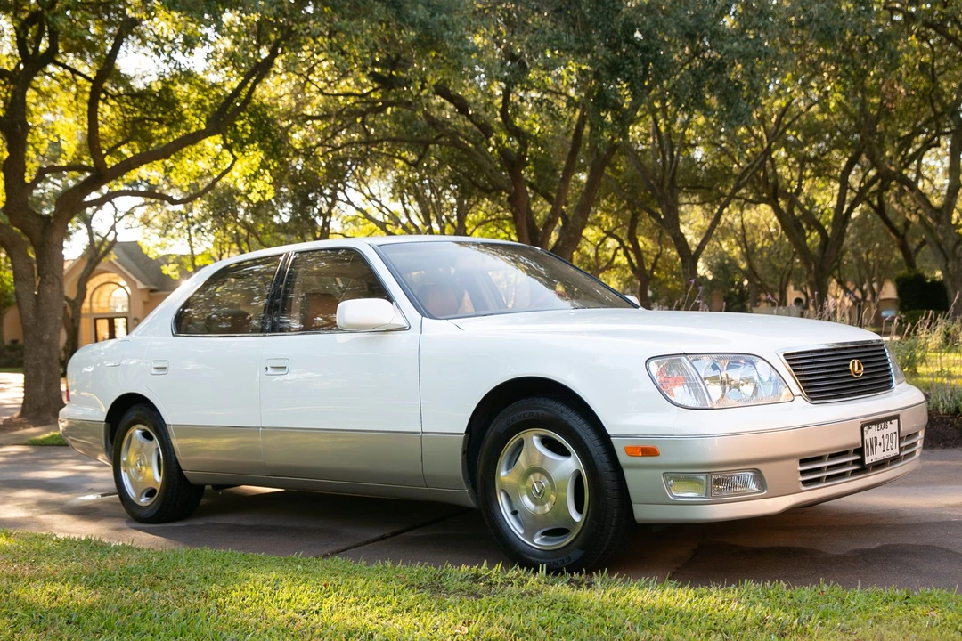 1999 Lexus LS 2nd Gen - Image 4 of 31